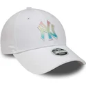kasketter-buet-hvid-justerbar-rem-multicolor-9forty-ombre-infill-fra-new-york-yankees-mlb-af-new-era