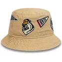 spande-beige-fra-bucket-beige-buffalo-new-york-all-over-patch-af-new-era