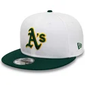 hvid-og-gron-flad-skygge-snapback-rickey-henderson-9fifty-crown-patches-oakland-athletics-mlb-kasket-fra-new-era