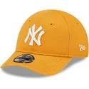 kasketter-buet-orange-justerbar-rem-til-barn-pequeno-9forty-league-essential-fra-new-york-yankees-mlb-af-new-era