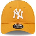 kasketter-buet-orange-justerbar-rem-til-barn-pequeno-9forty-league-essential-fra-new-york-yankees-mlb-af-new-era