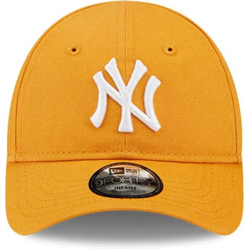 kasketter-buet-orange-justerbar-rem-til-barn-pequeno-9forty-league-essential-fra-new-york-yankees-mlb-af-new-era
