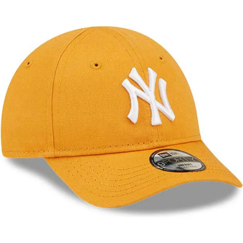 kasketter-buet-orange-justerbar-rem-til-barn-pequeno-9forty-league-essential-fra-new-york-yankees-mlb-af-new-era