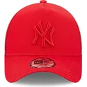 rod-trucker-kasket-med-rodt-logo-a-frame-tonal-mesh-fra-new-york-yankees-mlb-fra-new-era