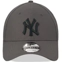 gra-justerbar-curved-kasket-med-grat-logo-9forty-diamond-era-fra-new-york-yankees-mlb-fra-new-era