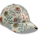 kasketter-buet-beige-justerbar-rem-9forty-all-over-print-floral-fra-new-york-yankees-mlb-af-new-era