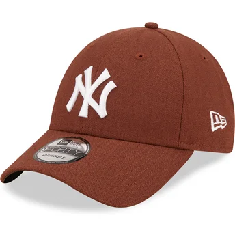New Era Curved Brim 9FORTY Linen New York Yankees MLB Brown Adjustable Cap