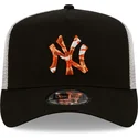 new-era-new-york-yankees-mlb-sort-og-hvid-trucker-cap-med-orange-logo-a-frame-seasonal-infill
