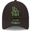 sort-justerbar-kasket-med-buet-skygge-og-gront-logo-9forty-neon-outline-los-angeles-dodgers-mlb-fra-new-era
