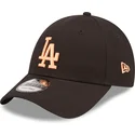 sort-justerbar-buet-kasket-med-orange-logo-9forty-league-essential-fra-los-angeles-dodgers-mlb-fra-new-era