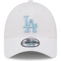 hvid-justerbar-buet-kasket-med-blat-logo-9forty-league-essential-fra-los-angeles-dodgers-mlb-fra-new-era