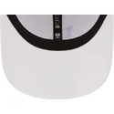hvid-justerbar-buet-kasket-med-blat-logo-9forty-league-essential-fra-los-angeles-dodgers-mlb-fra-new-era
