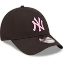 new-era-new-york-yankees-mlb-9forty-league-essential-sort-justerbar-buet-kasket-med-lyserodt-logo