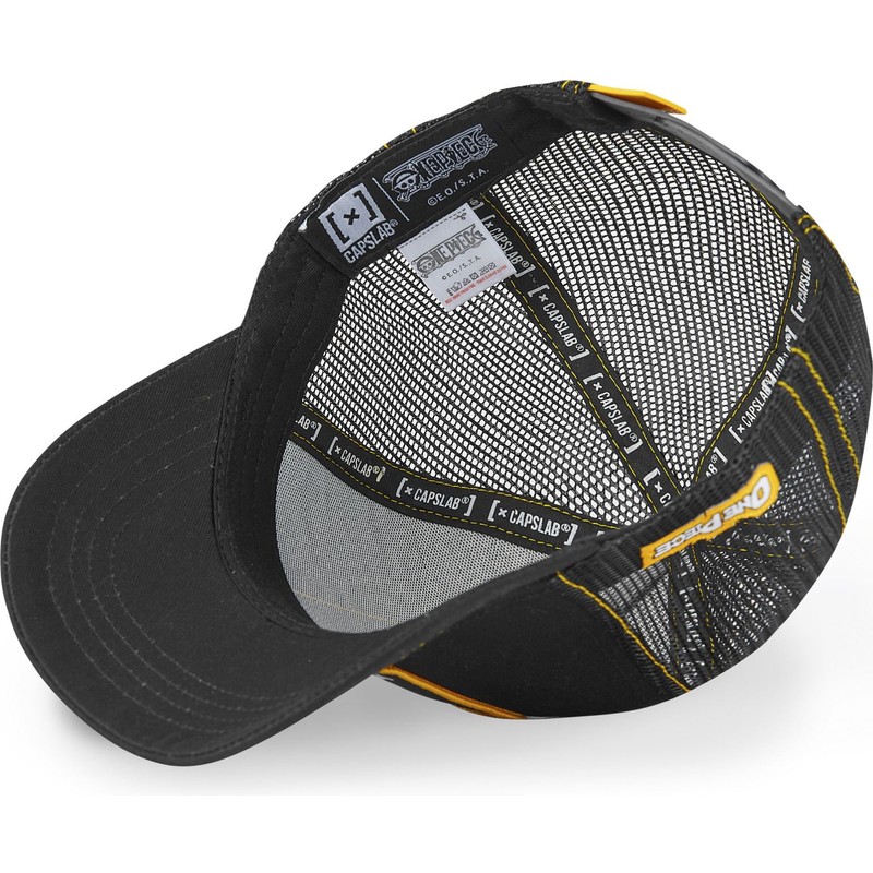 capslab-straw-hat-pirates-one1-one-piece-black-trucker-hat