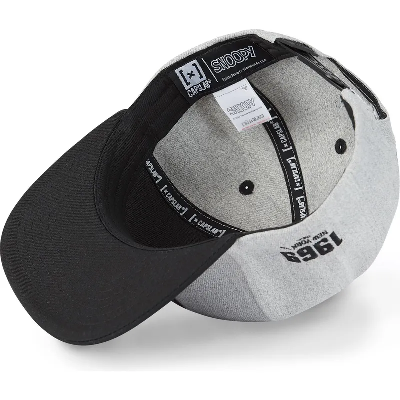 kasketter-flad-gra-snapback-snoopy-jordnodder-af-capslab