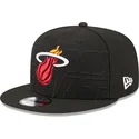 sort-fladskygget-snapback-9fifty-draft-edition-2023-fra-miami-heat-nba-fra-new-era