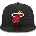 sort-fladskygget-snapback-9fifty-draft-edition-2023-fra-miami-heat-nba-fra-new-era