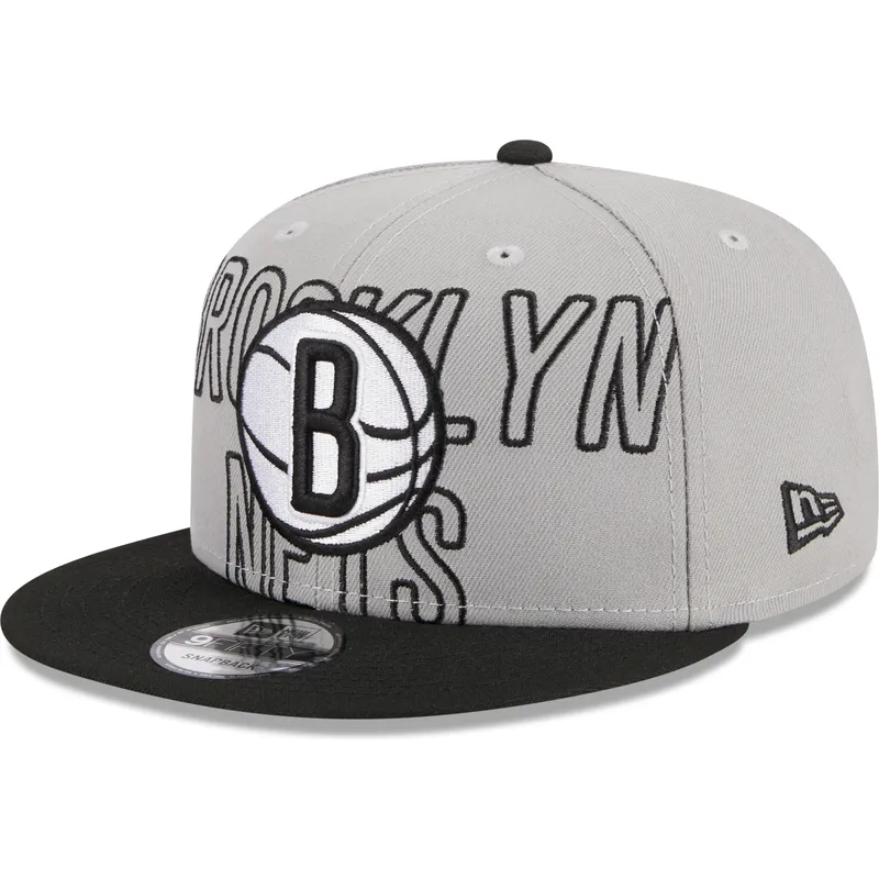 gra-og-sort-flat-cap-snapback-9fifty-draft-edition-2023-fra-brooklyn-nets-nba-fra-new-era