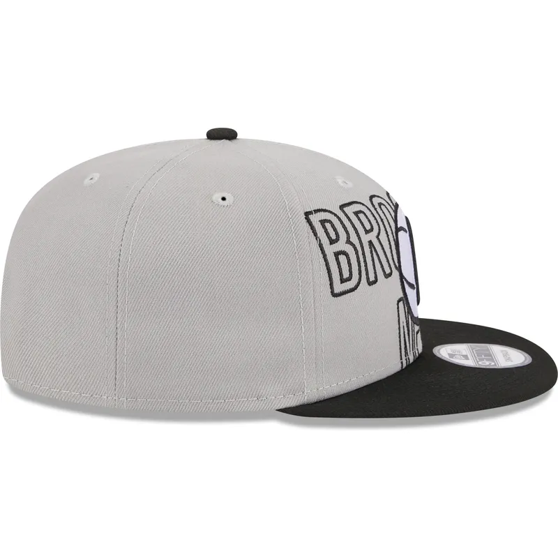 gra-og-sort-flat-cap-snapback-9fifty-draft-edition-2023-fra-brooklyn-nets-nba-fra-new-era