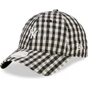 new-era-new-york-yankees-mlb-9twenty-gingham-justerbar-sort-buet-kasket-til-kvinder