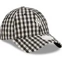 new-era-new-york-yankees-mlb-9twenty-gingham-justerbar-sort-buet-kasket-til-kvinder