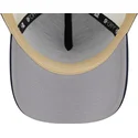 beige-og-marinebla-9forty-a-frame-all-day-trucker-kasket-fra-boston-red-sox-mlb-af-new-era