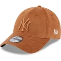 kasketter-buet-brun-justerbar-rem-9forty-cord-fra-new-york-yankees-mlb-af-new-era