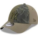 kasketter-buet-gron-justerbar-rem-9forty-multi-texture-fra-new-york-yankees-mlb-af-new-era