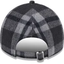 justerbar-9twenty-check-marinebla-buet-kasket-fra-new-era