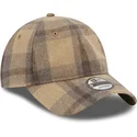 justerbar-brun-buet-kasket-9twenty-check-fra-new-era
