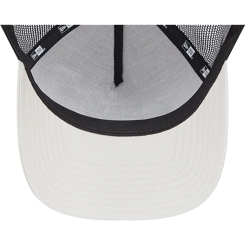 kasketter-buet-beige-snapback-a-frame-fra-bugs-bunny-y-pato-lucas-looney-tunes-af-new-era