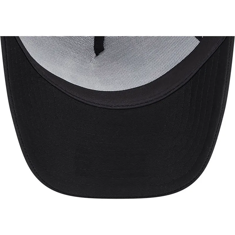 kasketter-buet-sort-snapback-a-frame-fra-coyote-y-correcaminos-looney-tunes-af-new-era kasketter-buet-sort-snapback-a-frame-fra-coyote-y-correcaminos-looney-tunes-af-new-era
