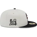 hvid-og-sort-justerbar-59fifty-chicago-bulls-nba-championships-flad-kasket-fra-new-era