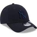 kasketter-buet-marinebla-justerbar-rem-9forty-repreve-fra-new-york-yankees-mlb-af-new-era