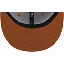 brun-snapback-flat-cap-9fifty-league-essential-new-york-yankees-mlb-fra-new-era