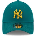 kasketter-buet-gron-justerbar-rem-9forty-league-essential-fra-new-york-yankees-mlb-af-new-era