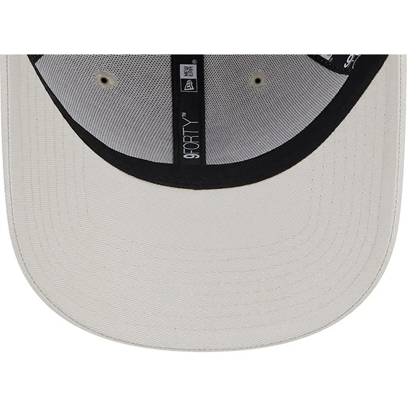 kasketter-buet-beige-justerbar-rem-marron-9forty-league-essential-fra-chicago-white-sox-mlb-af-new-era