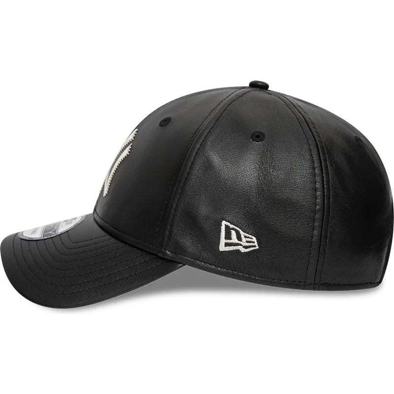 kasketter-buet-sort-justerbar-rem-9forty-leather-fra-new-york-yankees-mlb-af-new-era