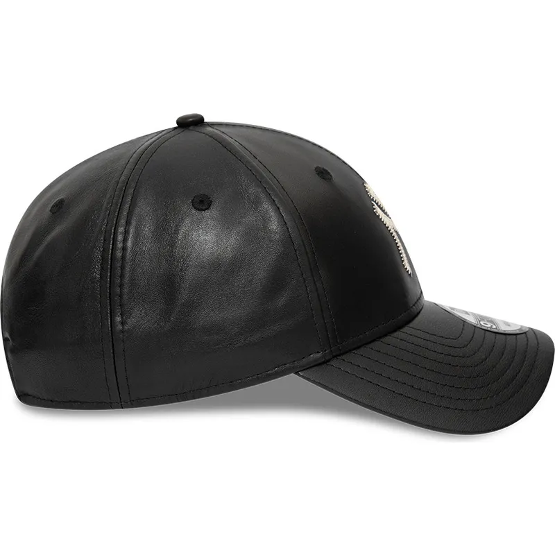 kasketter-buet-sort-justerbar-rem-9forty-leather-fra-new-york-yankees-mlb-af-new-era