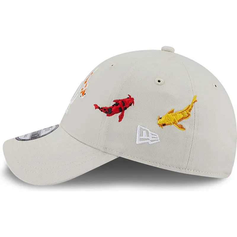 kasketter-buet-beige-justerbar-rem-9forty-koi-fish-fra-los-angeles-dodgers-mlb-af-new-era
