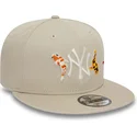 kasketter-flad-beige-snapback-9fifty-koi-fish-fra-new-york-yankees-mlb-af-new-era