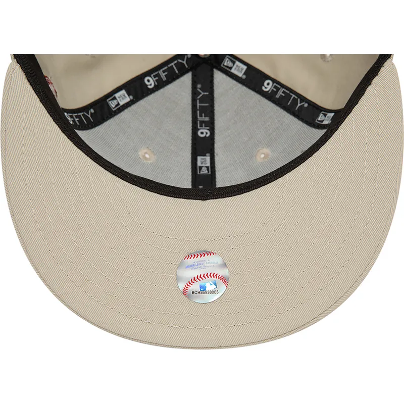 kasketter-flad-beige-snapback-9fifty-koi-fish-fra-new-york-yankees-mlb-af-new-era