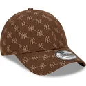 kasketter-buet-brun-justerbar-rem-9forty-monogram-fra-new-york-yankees-mlb-af-new-era