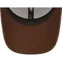 kasketter-buet-brun-justerbar-rem-9forty-monogram-fra-new-york-yankees-mlb-af-new-era