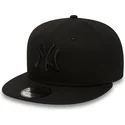 sort-fladskaerms-snapback-9fifty-black-on-black-new-york-yankees-mlb-fra-new-era