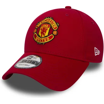 Rød justerbar kurvet kasket 9FORTY Essential fra Manchester United Football Club fra New Era