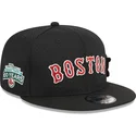 sort-flad-snapback-9fifty-post-up-pin-kasket-fra-boston-red-sox-mlb-af-new-era