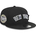 flad-sort-snapback-9fifty-post-up-pin-kasket-fra-new-york-yankees-mlb-af-new-era