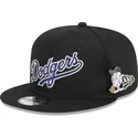 flad-sort-snapback-9fifty-post-up-pin-kasket-fra-los-angeles-dodgers-mlb-af-new-era