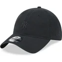 sort-justerbar-buet-kasket-med-sort-logo-9twenty-mini-logo-af-new-york-yankees-mlb-fra-new-era